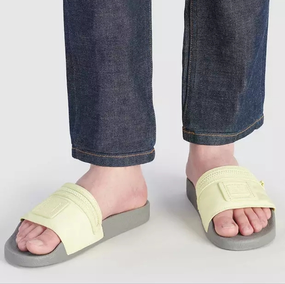 COACH MEN'S POOL SLIDES WITH POCKET BLACK MEN'S 8 WOM 9.5, LIME MEN'S 9 WOM 10.5 - Picture 4 of 11